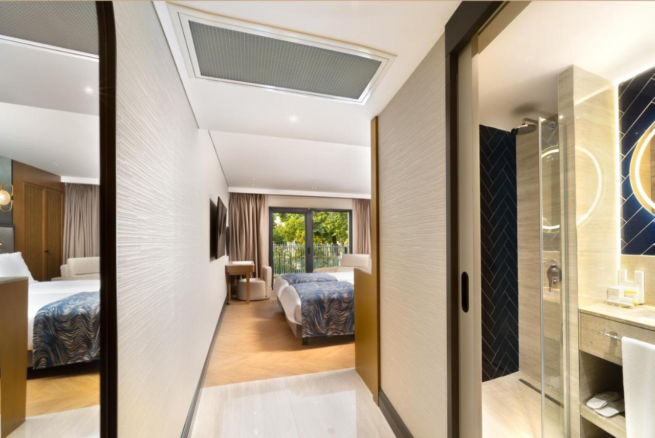Bentley Hotel Old City-Special Class Provincia di Provincia di Istanbul Esterno foto A room at the hotel