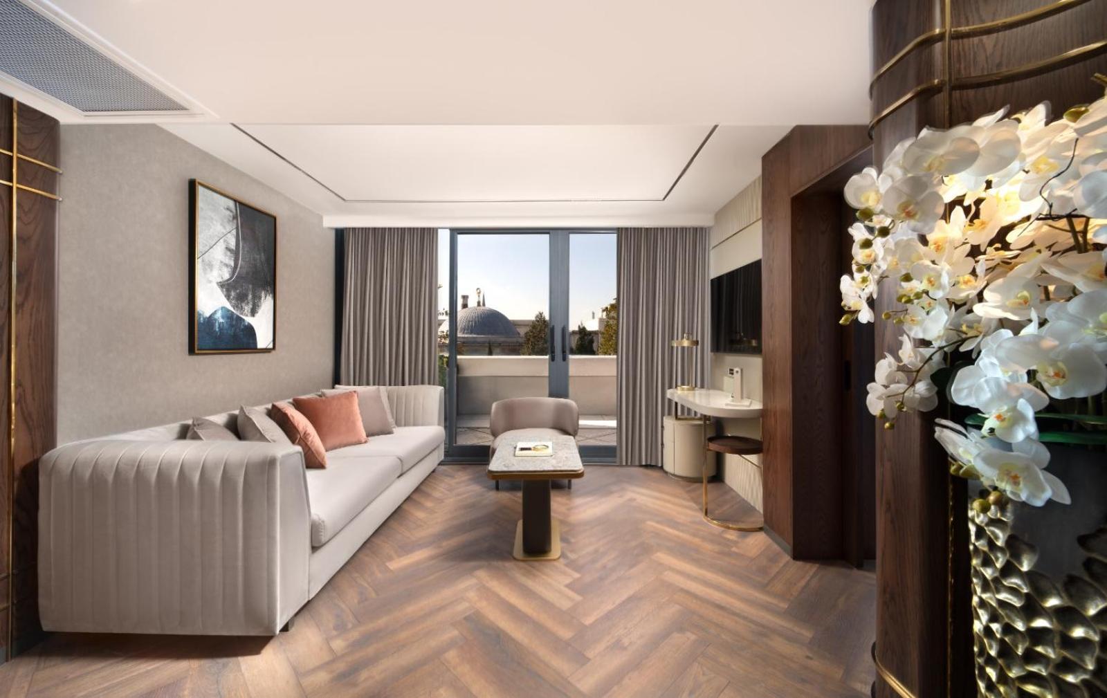 Bentley Hotel Old City-Special Class Provincia di Provincia di Istanbul Esterno foto The interior of a suite at The London West End