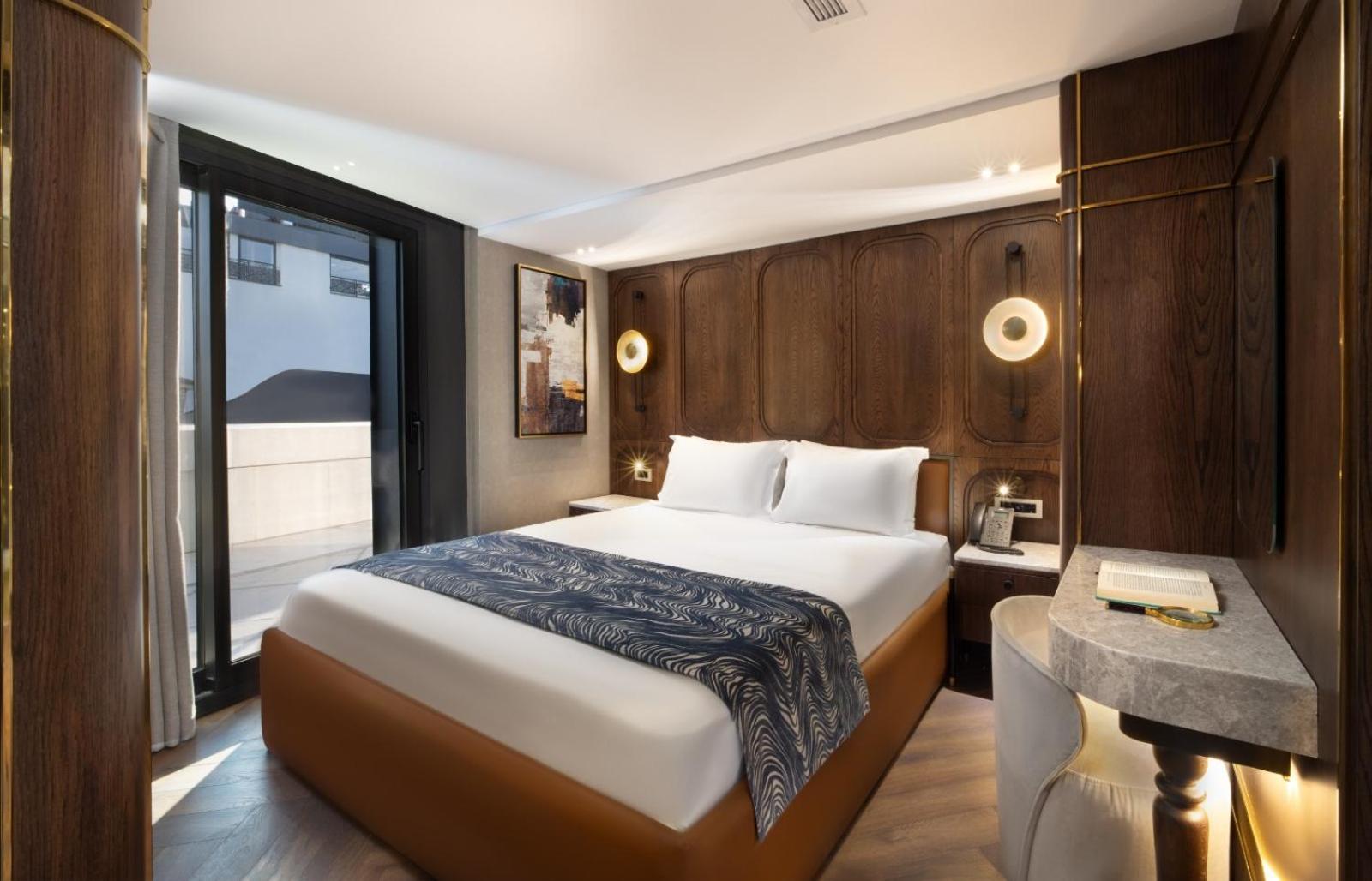 Bentley Hotel Old City-Special Class Provincia di Provincia di Istanbul Esterno foto A bedroom at the hotel